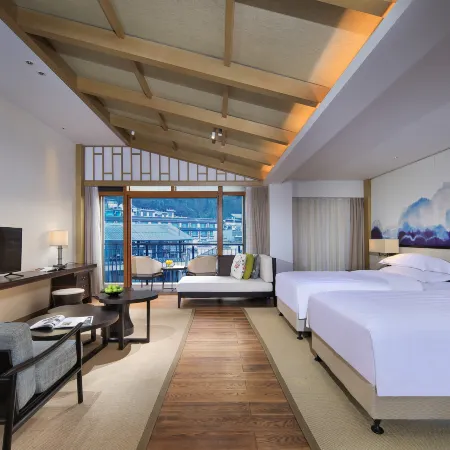 Yitian West Street Hotel (Yangshuo West Street Lijiang Branch)