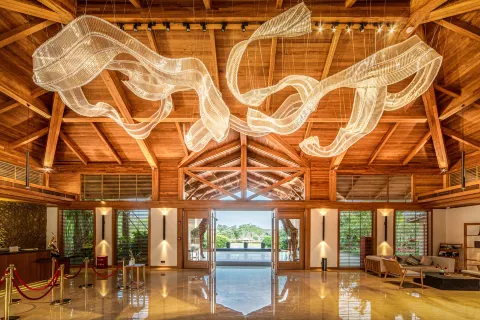 Tang-Song Huaxiangu Valley Resort Hotel