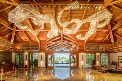 Tang-Song Huaxiangu Valley Resort Hotel