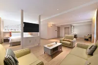 Vienna 3 Best Hotel (Tonghua Railway Station)