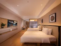 The Hotel V (Nanjing Confucius Temple) Hotels near Laomendong