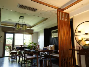 Zhong  hua Jun Hot Spring Resort