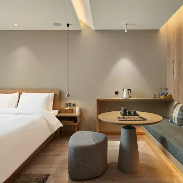 EBO Hotel(Hangzhou West Lake Wulin Square Store)
