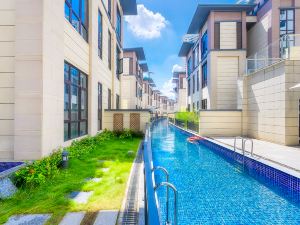 Huizhou Longmen Nankunshan Evian Four Seasons Waterway Holiday Villa