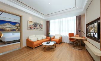 Vienna International Hotel (Shannan Jiacha County Center)