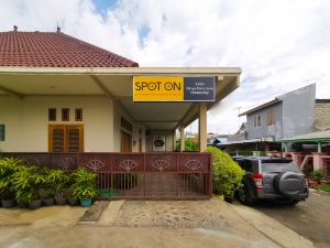 SPOT ON 2490 Griya Kencana Homestay