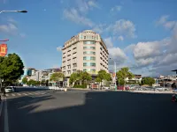 鑽石大酒店（連城冠豸山機場店） 連城酒店