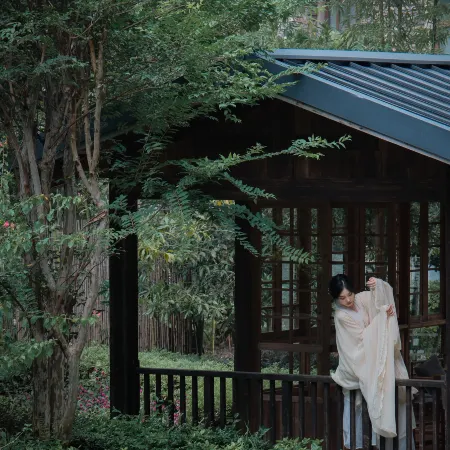 Wuyishan Six Shang · Waterfront Mountains and Beautiful Stays