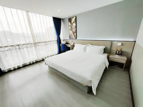 7 Days Premium Hotel (Chengdu Renshou European Street)