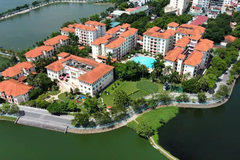 Diamond Westlake Suites