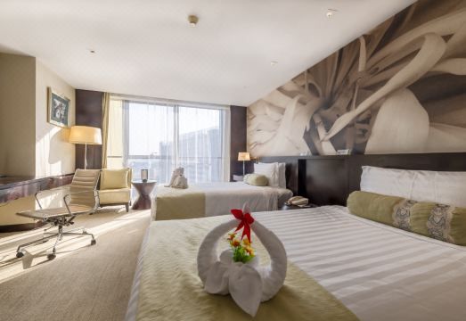 2. 차이나 내셔널 ..