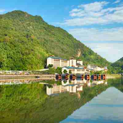 清遠寶晶宮天鵝湖溫泉飯店 Hotel Exterior