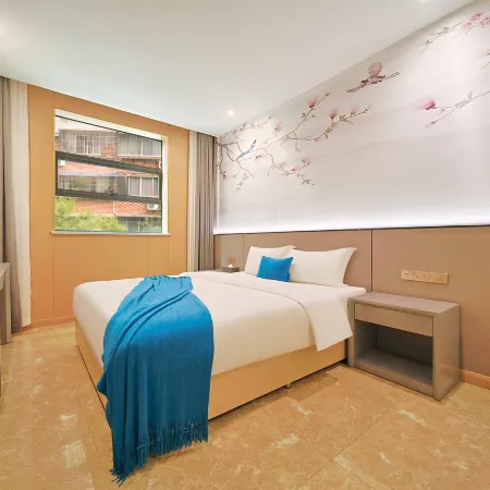 HePing Hotel