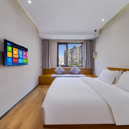 Coabana Hotel (Beijing Yonghegong Lama Palace Dongzhimen metro station) Отели рядом с достопримечательностью «Станция метро Dongzhimen»