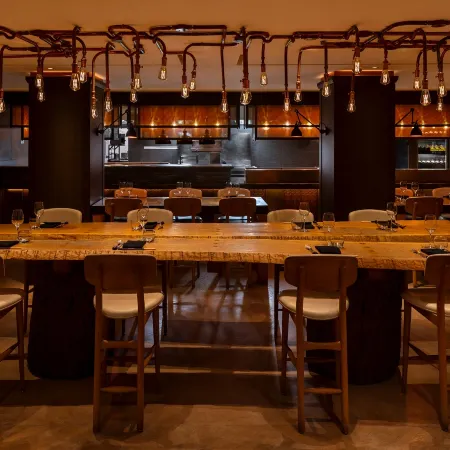 The May Fair, A Radisson Collection Hotel, Mayfair Отели рядом с достопримечательностью «Улица Сэвил Роу»