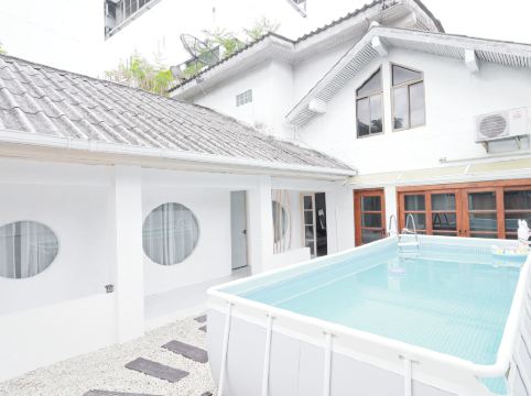 รัชดา รีทรีต บูติก วิลล่า