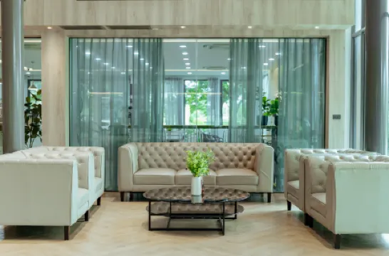 RUSホテル＆コンベンション