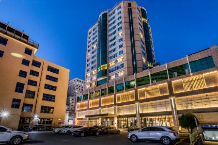 Chengde Hotel (Mountain Resort) Отели рядом с достопримечательностью «Eight Outer Temples»