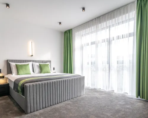 سيتي جوي تاسمادان Hotels near باليلولا