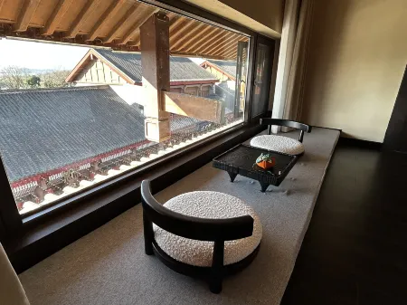 滇畔覓影飯店（融創滇池後海店）