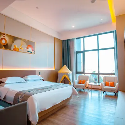 Huifeng Intelligent Hotel (Yucaizhi Plaza) Hotels near Sihui Railway Station