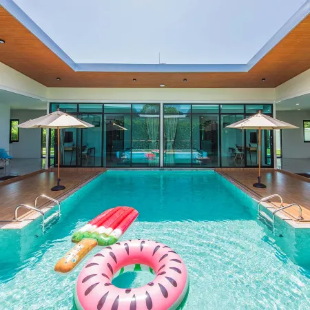Good Night Pool Villa Phuket
