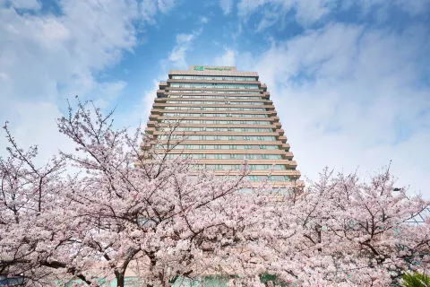 Holiday Inn Wuhan Riverisde