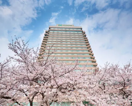 Holiday Inn WUHAN RIVERSIDE by IHG Hotels in Wuhan