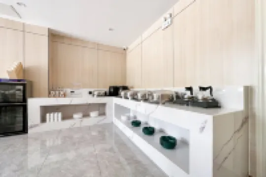 World Smart Hotel (Zibo Huantai County Xinyulou Zhangbei Road)