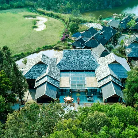 Yueting Hot Spring B&B