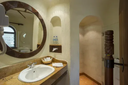 Serengeti Serena Safari Lodge Отели в г. Серенгети