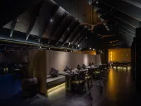 Weizhou Island Reef Hotel