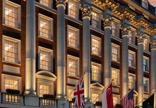 런던 호텔 객실 전경