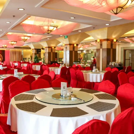 Dong Fang Hotel