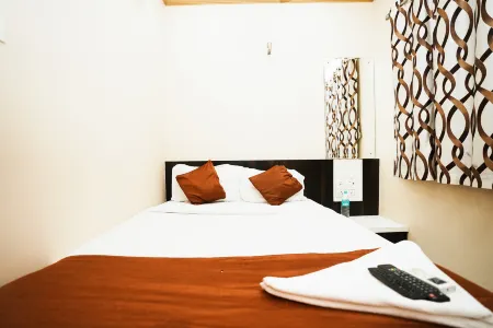 Super Collection O Airport Metro Andheri East