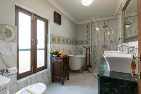 Baber Mahal Vilas - the Heritage Hotel