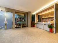 Golden Gulf Hotel (Yongkang Baolong Plaza) Hotels in Yongkang
