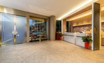 Golden Gulf Hotel (Yongkang Baolong Plaza)