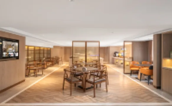 Vienna International Hotel（Zhanjiang Suixi Kongshengshan Scenic Spot）