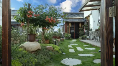 Fengyi Pavilion Homestay in Jiuhua Mountain.