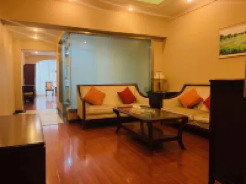 Xinzheng Sias Garden Hotel โรงแรมใกล้เจิ้งโจววิทยาลัยเทคนิคการประยุกต์ใช้อุตสาหกรรม