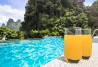 Yangshuo Miaoxiang Sky Mirror Hotel - piscina