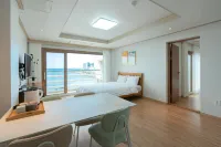 oceanpalade hotel Hotels near Hyeopjae Beach