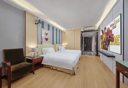 Poltton International apartment
