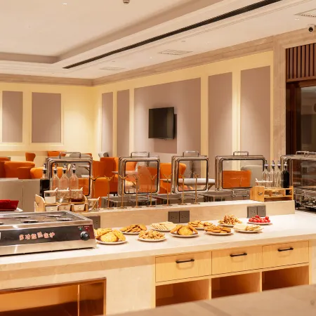 Vienna International Hotel (Huoyanshan Road, Grape Valley, Turpan)