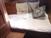 Two Bedroom 40FT Sailing Yacht(max can  sleep 7)