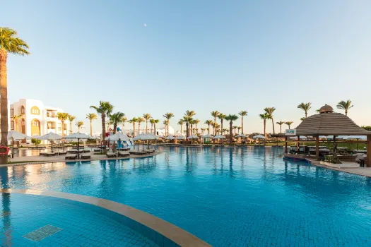 Sunrise Remal Resort Hotels near Sharm el-Sheikh International Airport