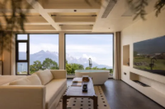 BuwanLiyu · Luming Shanye SongjianPanoramic Snow Mountain 1988 Series  Sunshine on Golden Mountain