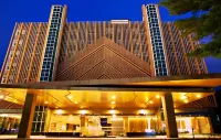 Le Srivaree Suvarnabhumi Airport Hotel Hoteles cerca de Huachiew Chalermprakiet University