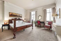 Harte and Garter Hotels in Windsor